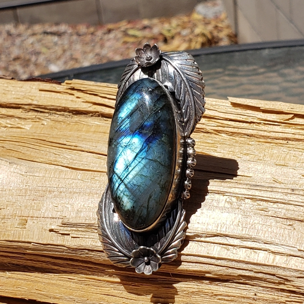SOLD HUGE Labradorite Sterling Silver Ring Sz 7.25 - Picture 6 of 10